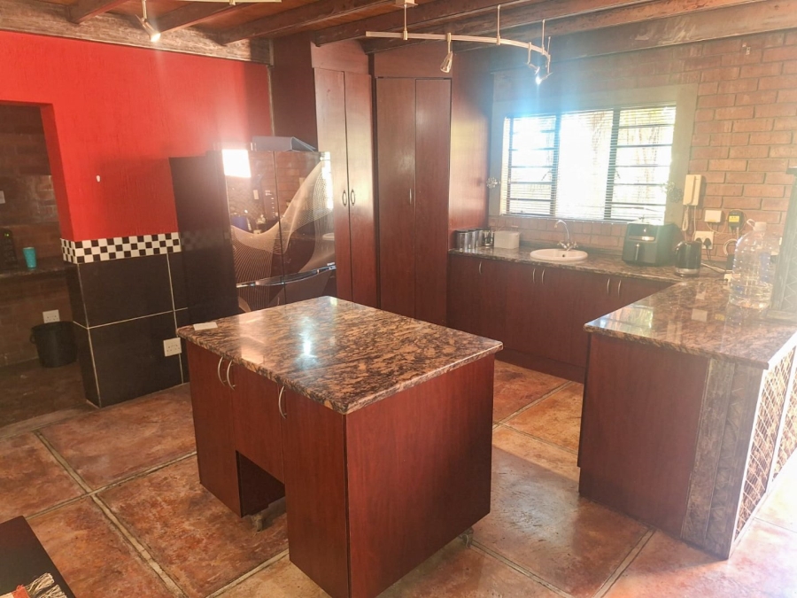 4 Bedroom Property for Sale in Pellissier Free State